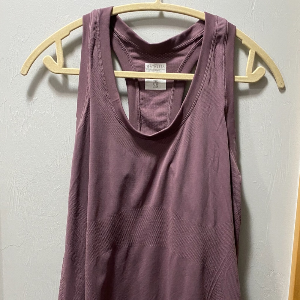 Athletic Momentum Tank Volcanic Violet XL